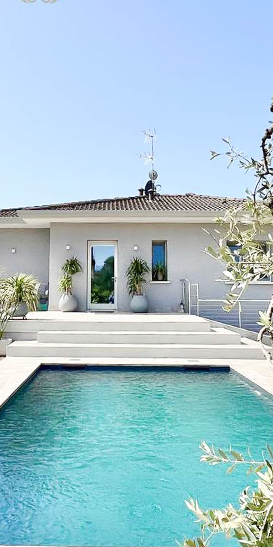 Modern Villa with Lake Views, Toscolano Maderno, Garda