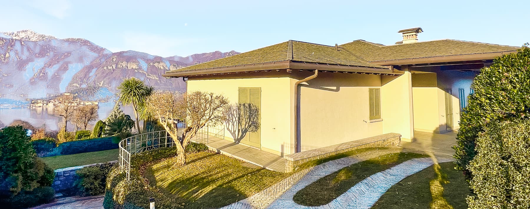 Villa con Vista Mozzafiato sul Lago di Como a Tremezzina