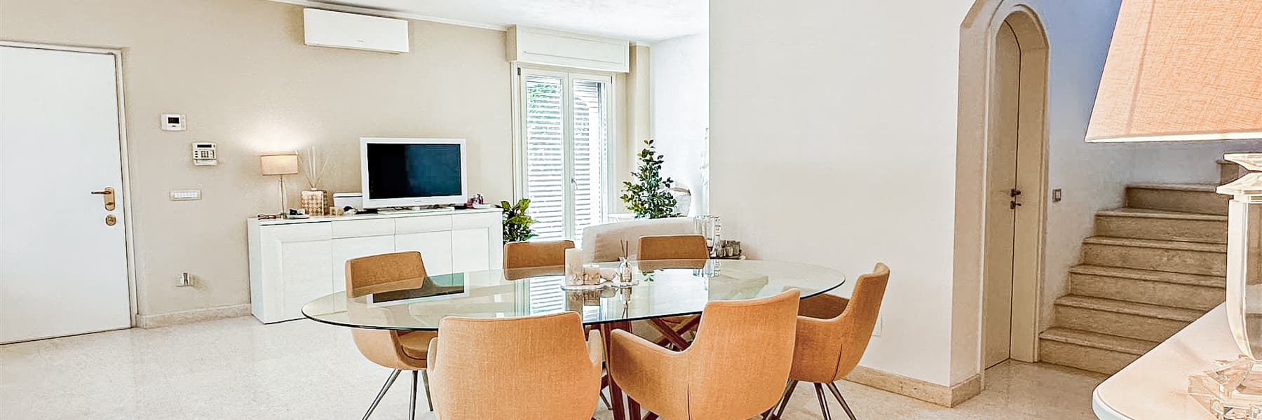 Elegant Villa in Forte dei Marmi, Tuscany Oasis