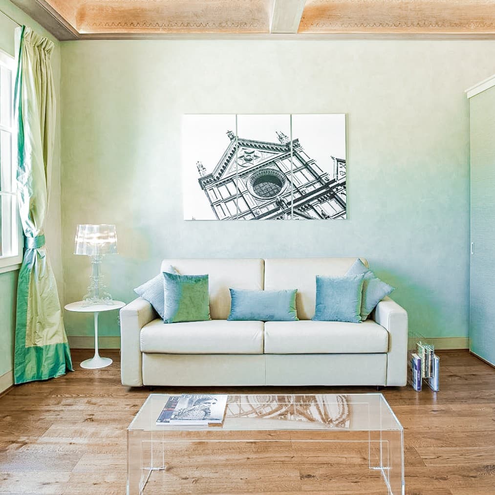 Elegant Apartment Overlooking Piazza Santa Croce, Florence