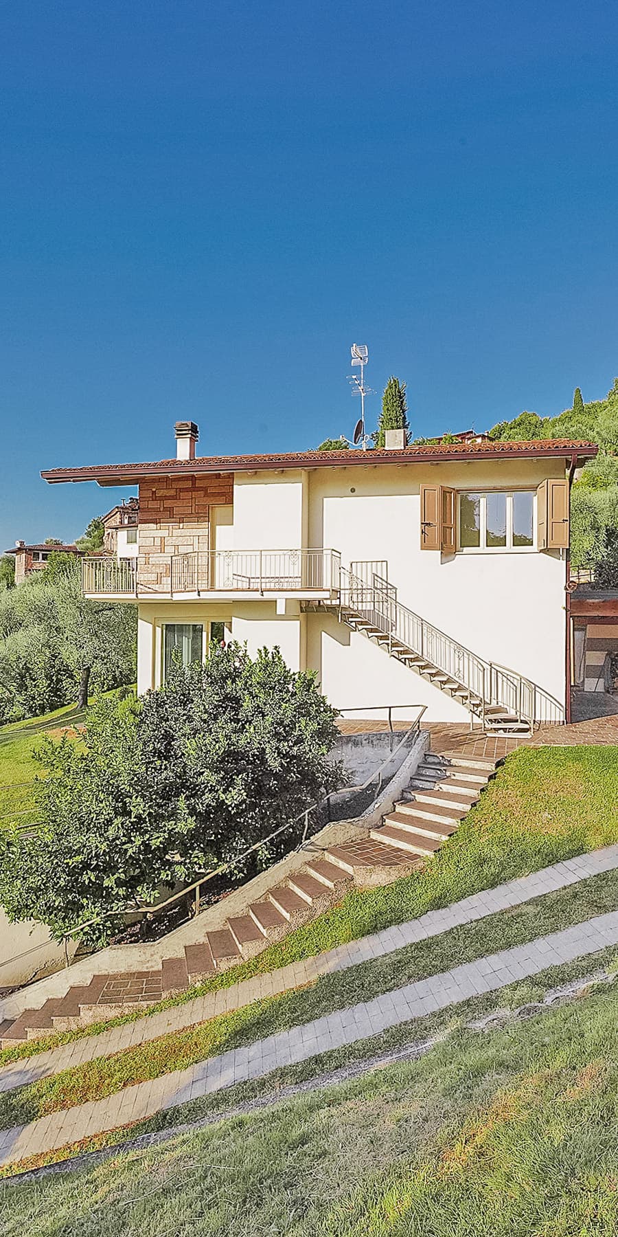 Villa esclusiva a Salò, vista Lago di Garda