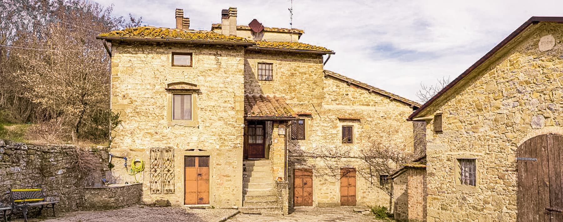 Farmhouse Retreat in the Heart of Tuscany
