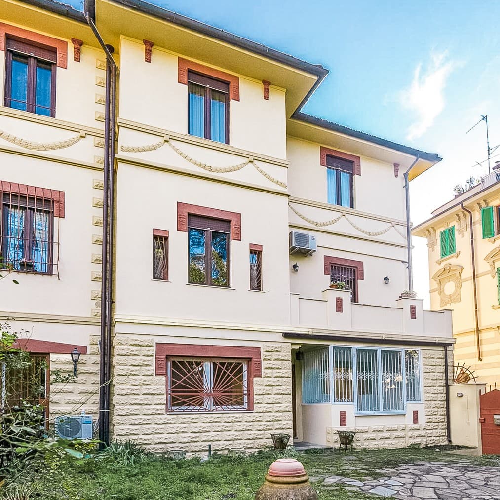 Liberty-Style Villa in Florence's Via delle Forbici