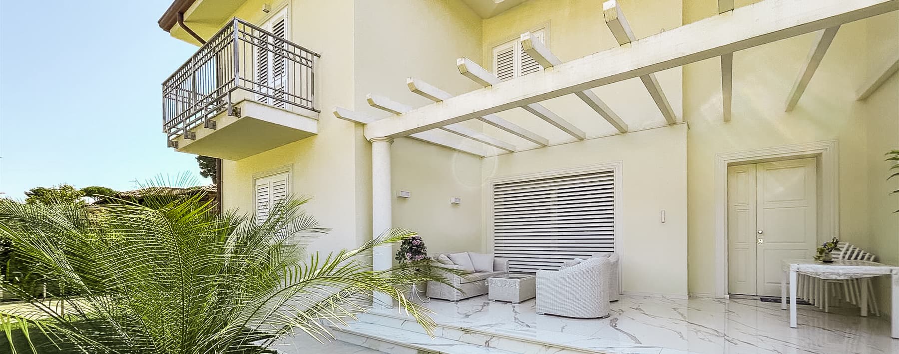 Elegant Villa Near the Sea in Pietrasanta, Tuscany