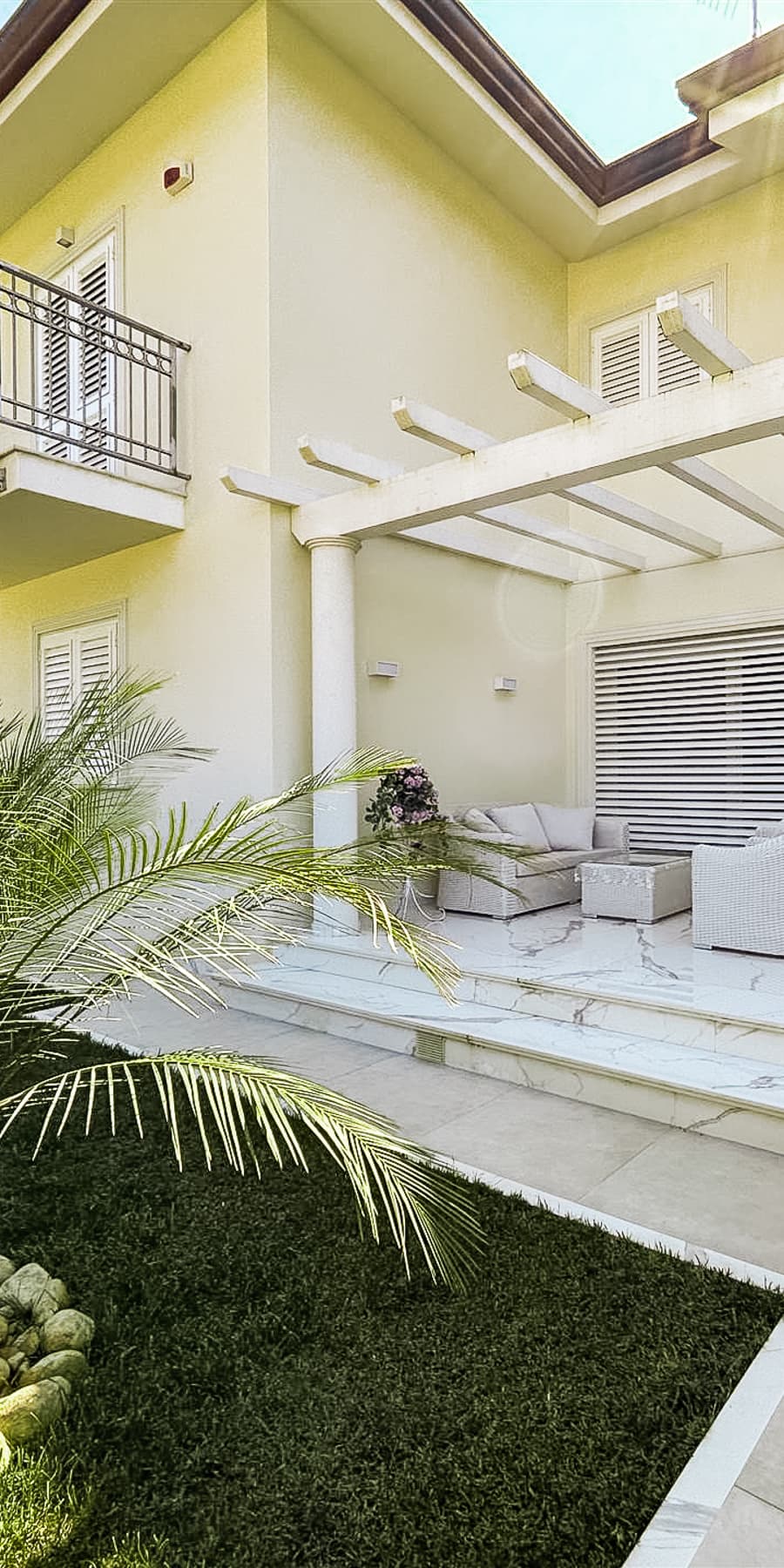 Elegant Villa Near the Sea in Pietrasanta, Tuscany