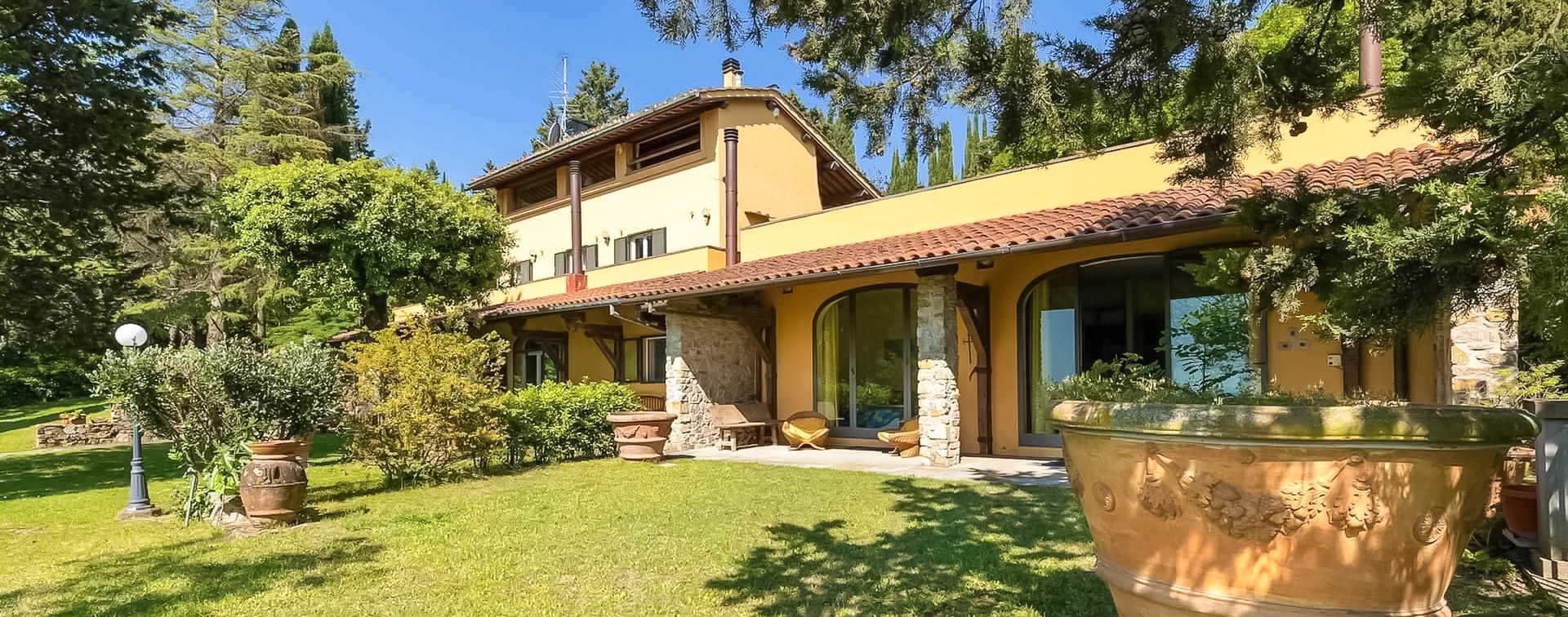 Stunning Villa with Panoramic Views in Florence, Tuscany