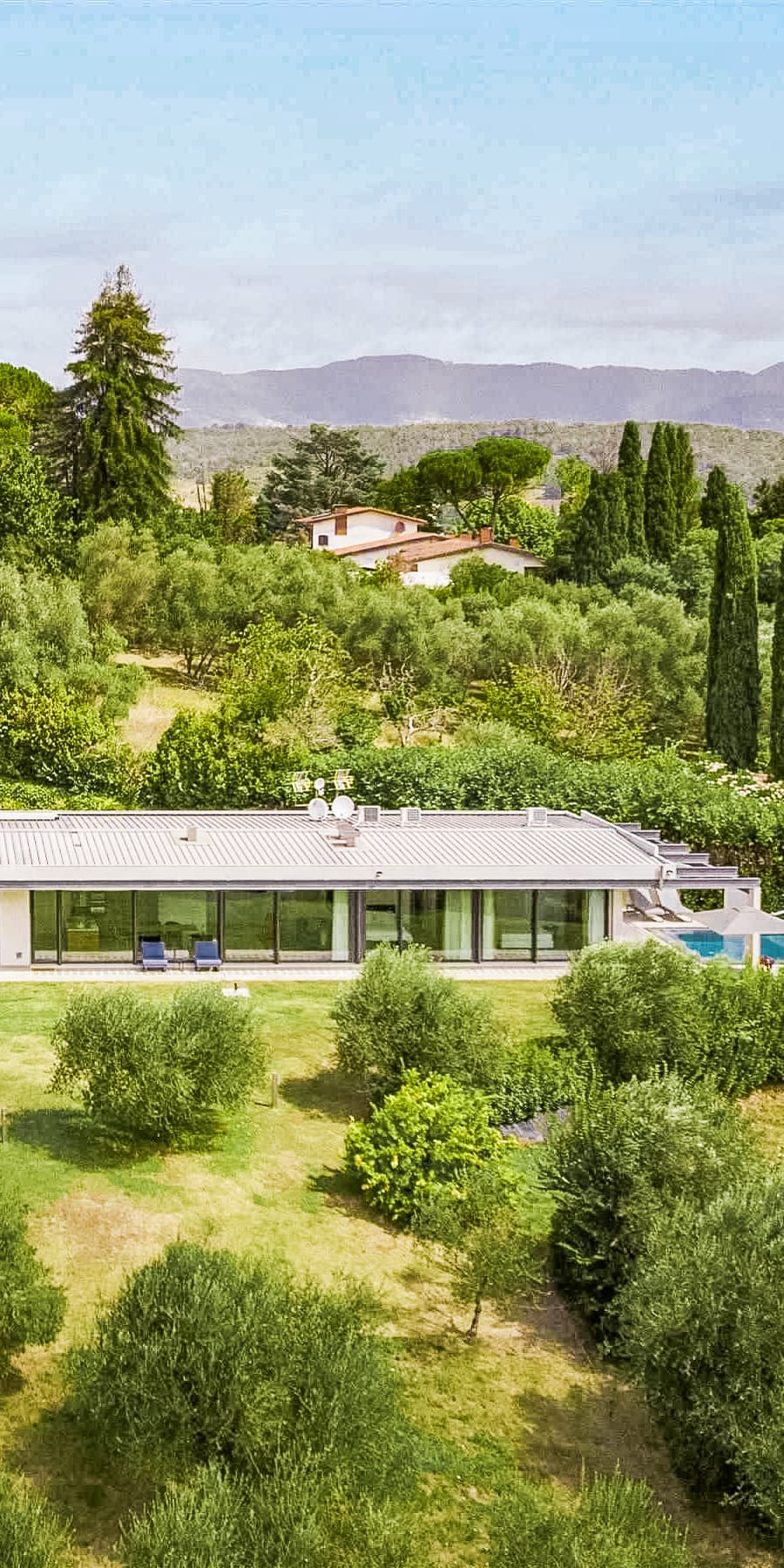 Modern Villa with Pool in Lucca, Tuscany