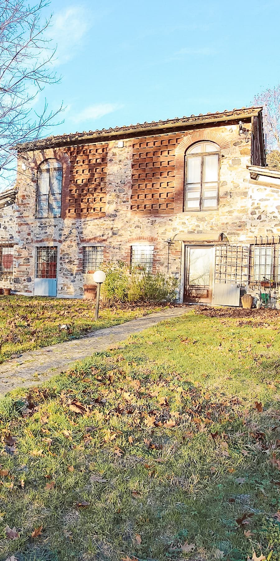 Rustic Country House in Scenic Lucca, Tuscany