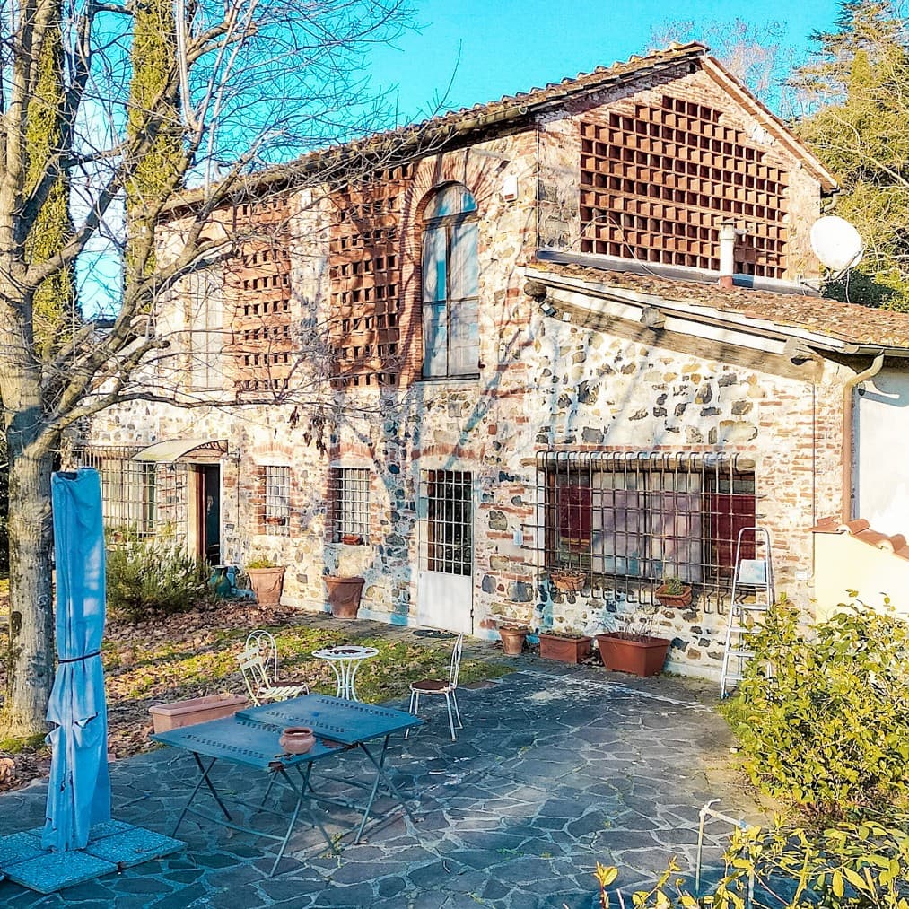 Rustic Country House in Scenic Lucca, Tuscany