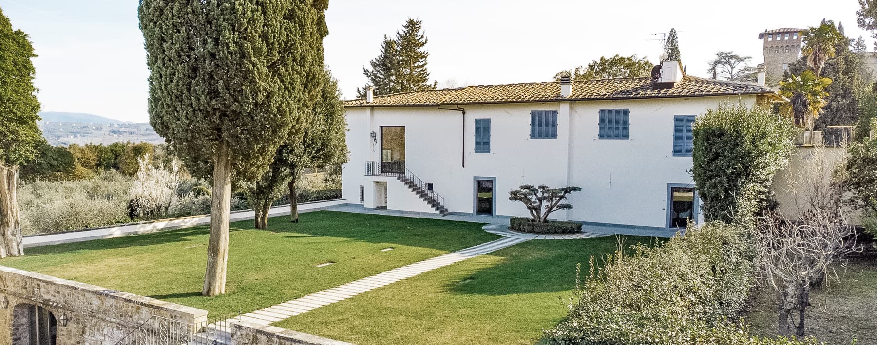 Elegant Villa in Florence's Scenic Hills, Tuscany