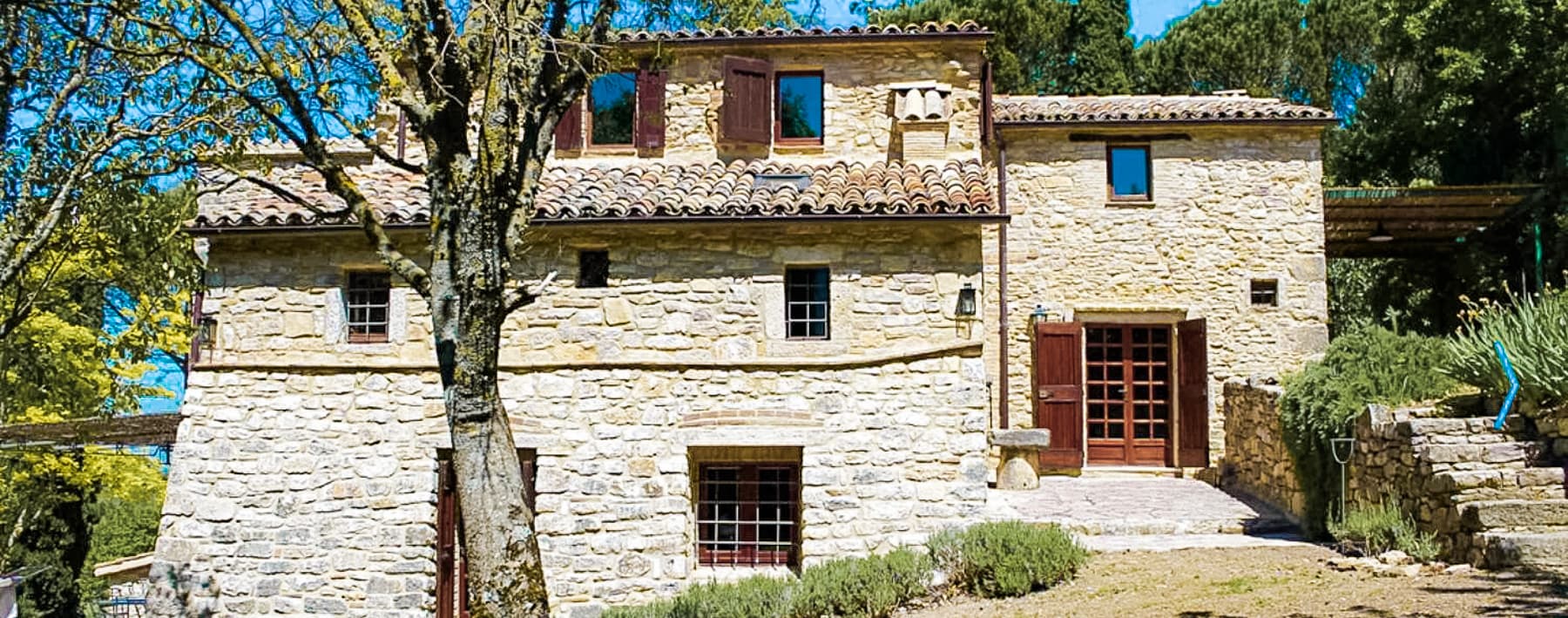 Charming Rustic House with Pool in Umbria, Baschi