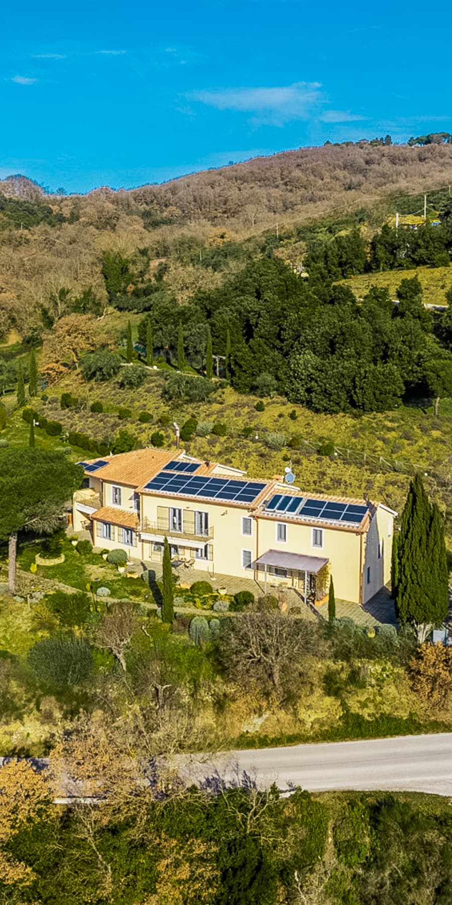 Magnificent Villa with Pool in Umbria's Trasimeno Area