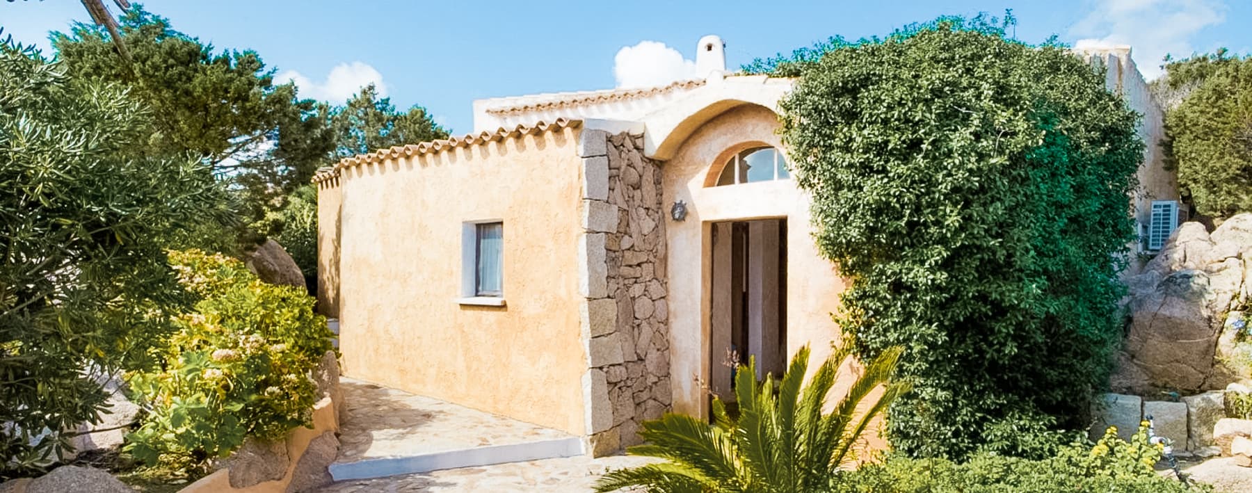 Apartment with Pool in Arzachena, Sardinia
