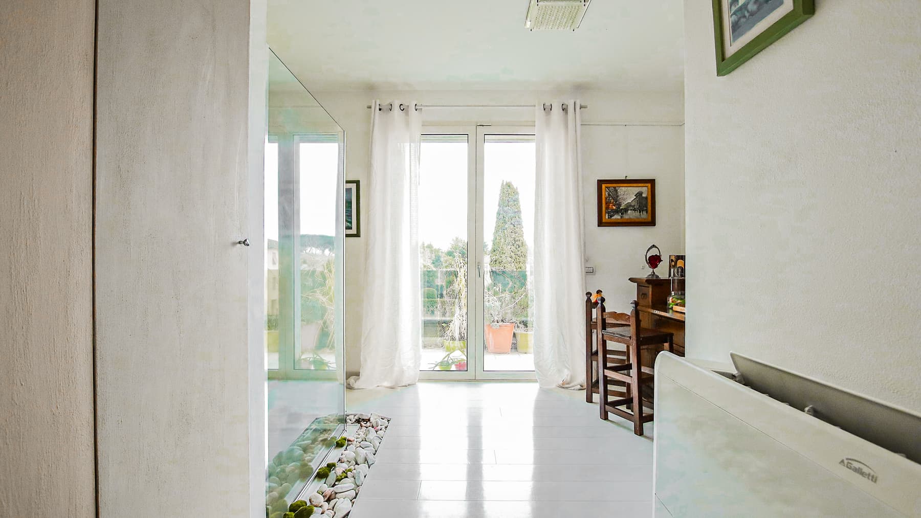 Big Image 14
