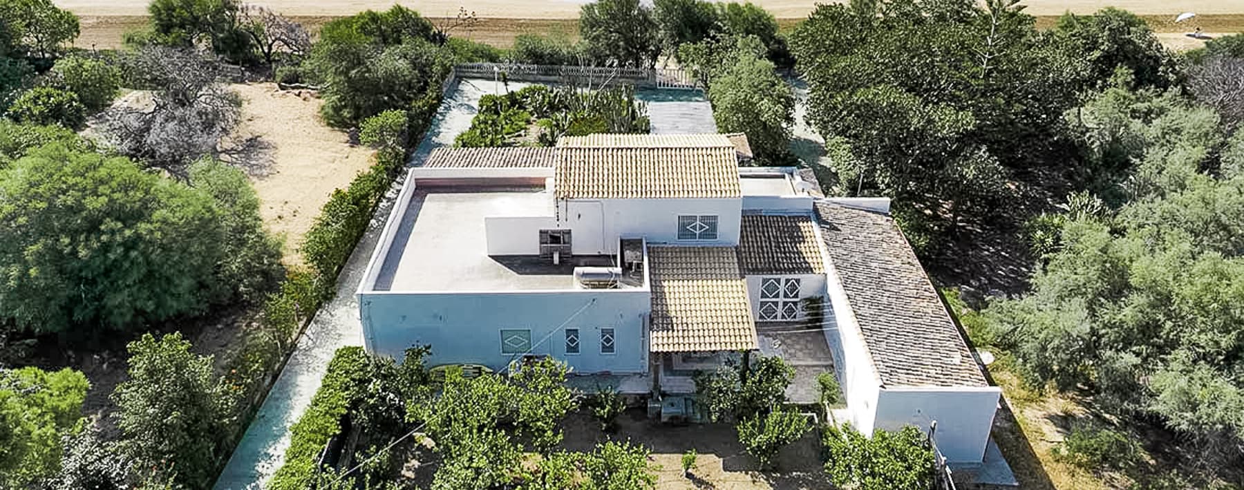Detached House in Pozzallo, Sicily - Coastal Charm