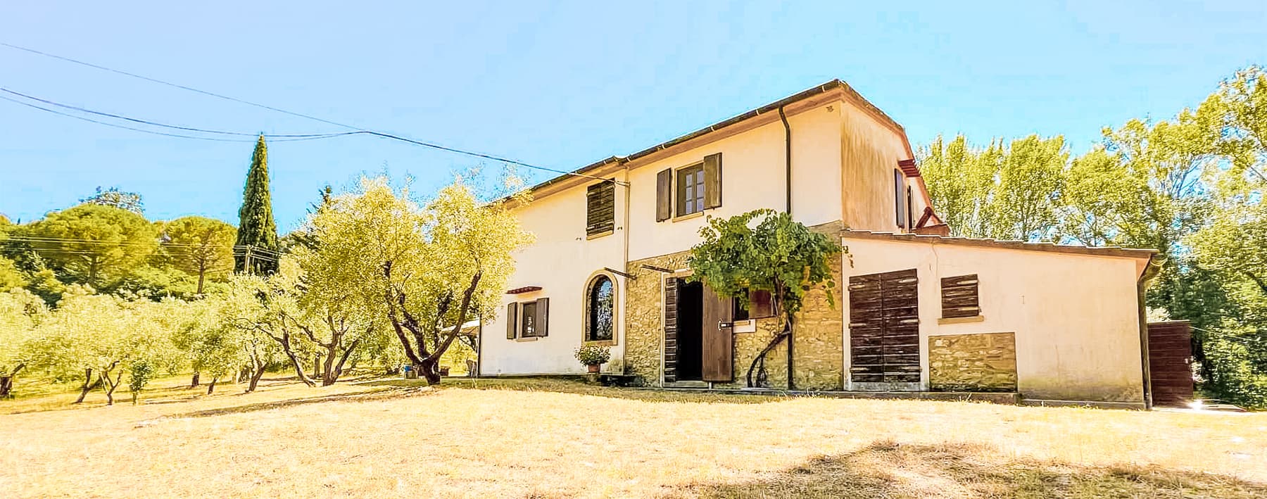 Charming Rustic House in Montescudaio, Tuscany