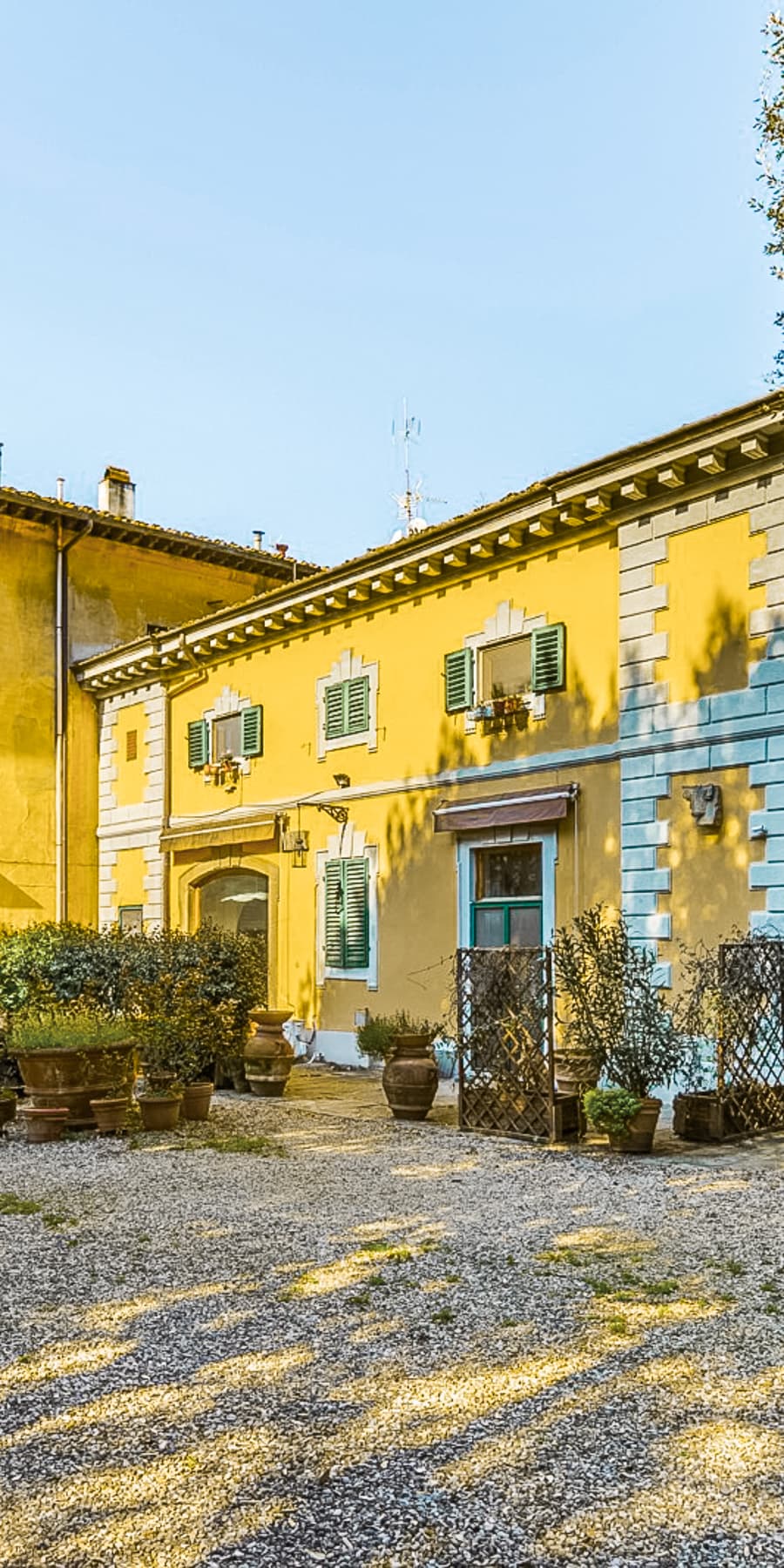 Historic Apartment With Olive Grove in Florence