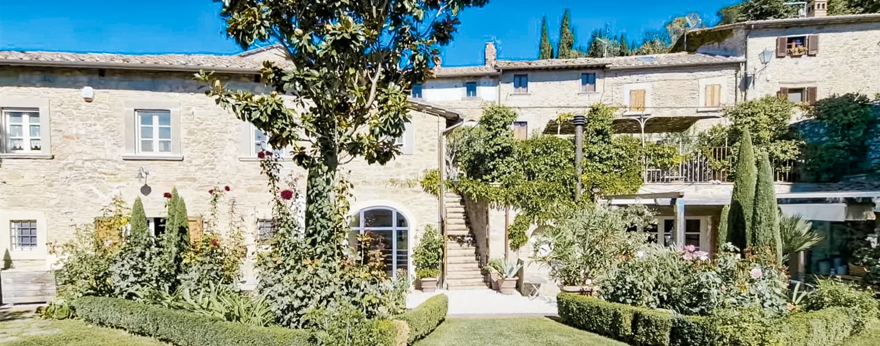 Rustic Country House in Historic Cortona, Tuscany