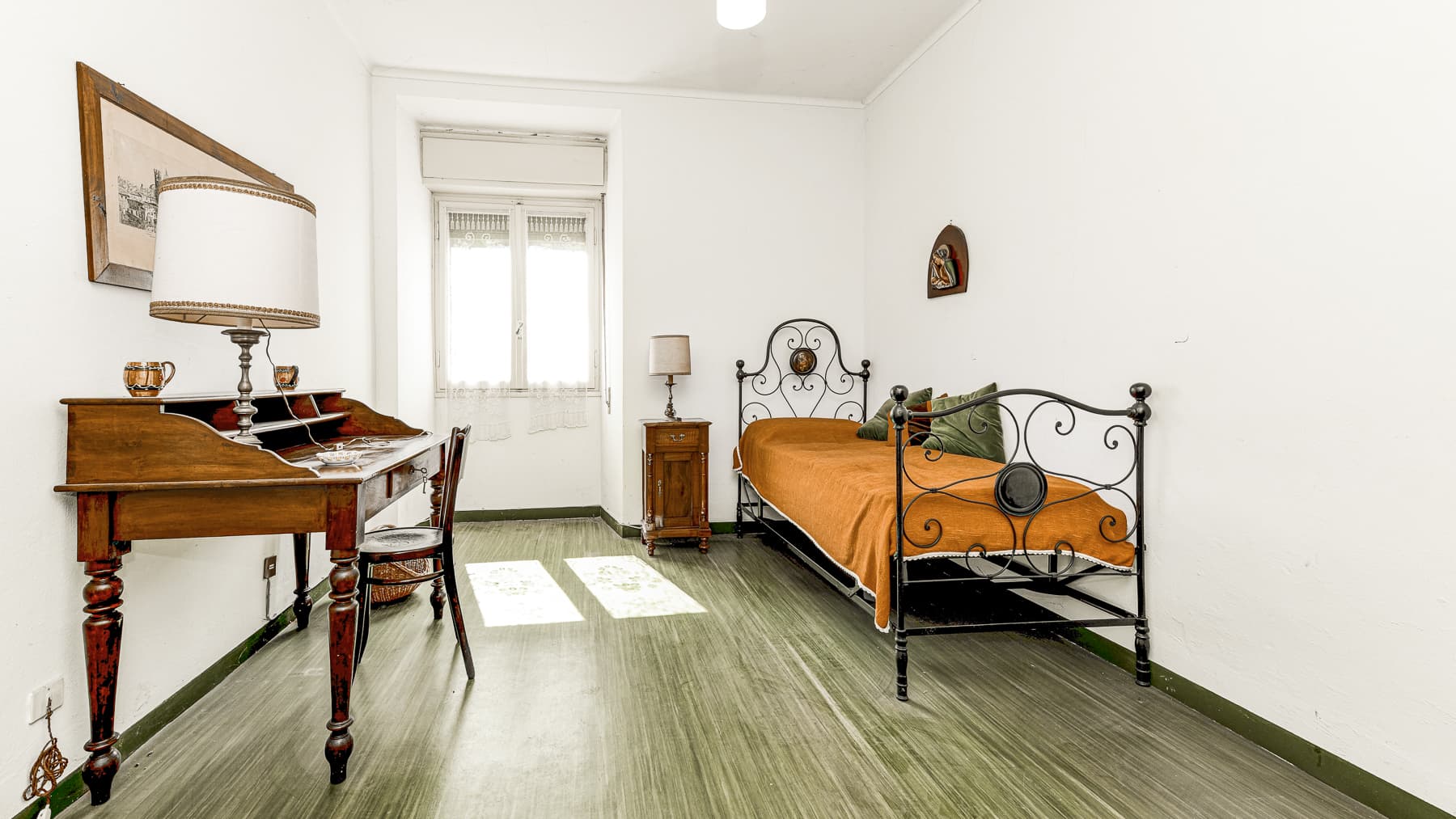 Big Image 28