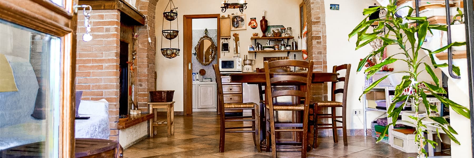 Colonica in Santa Luce, Tuscany - 400 Sq. mt. Farmhouse