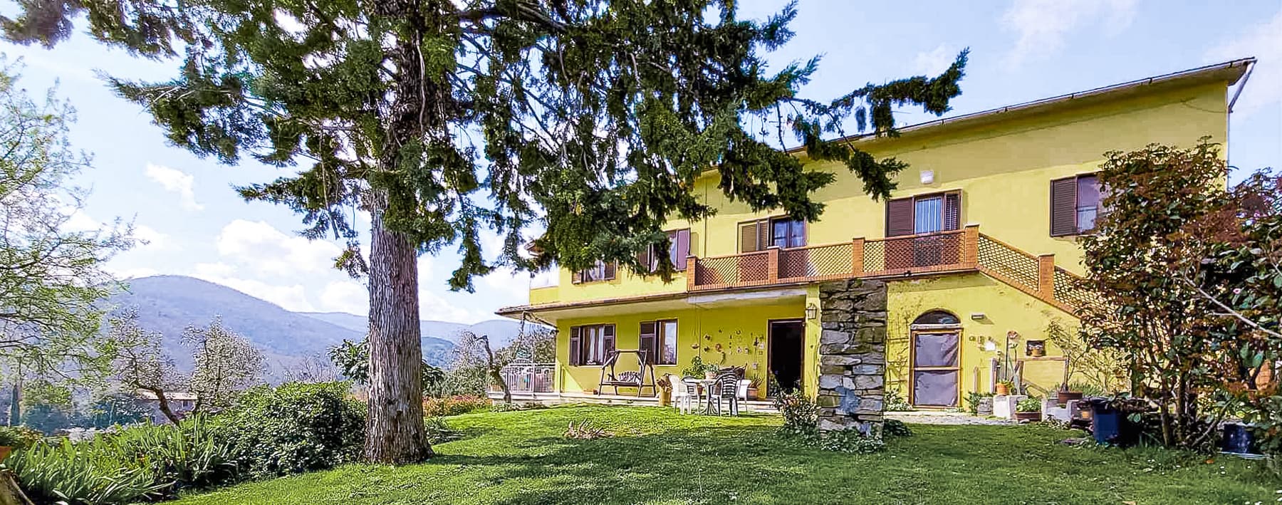Colonica in Santa Luce, Tuscany - 400 Sq. mt. Farmhouse