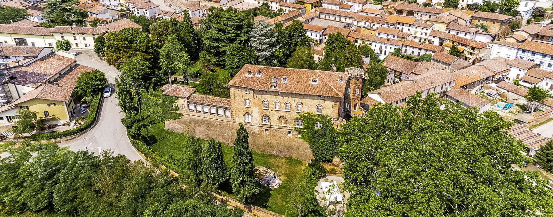 Castello storico a Felizzano, tra Monferrato e Langhe