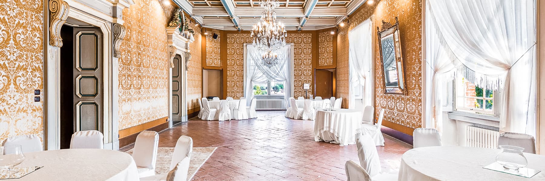 Castle in Felizzano, Piedmont: Hotel & Event Venue