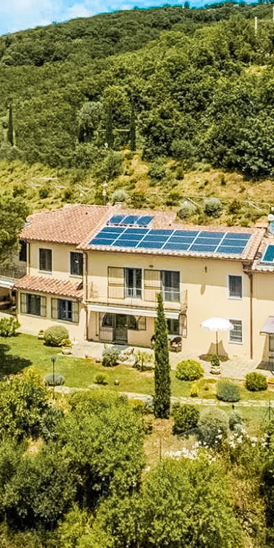 Villa with Lake Trasimeno Views, Umbria