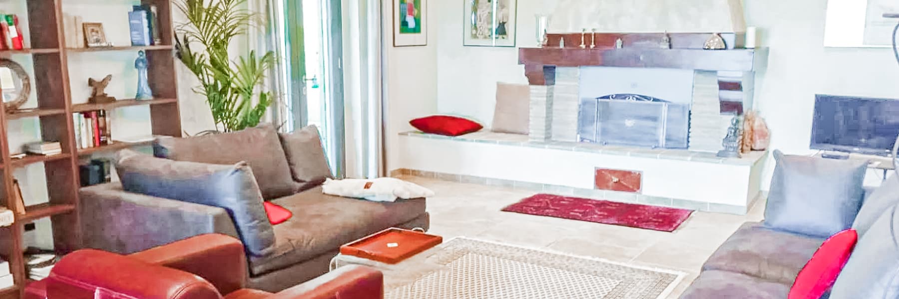 Villa with Lake Trasimeno Views, Umbria