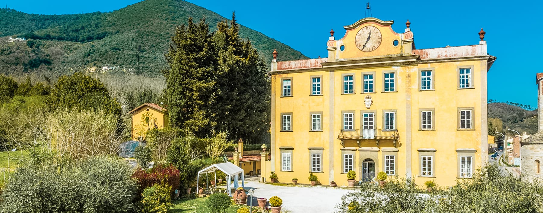 Historic Villa with Frescoes in Tuscany's San Giuliano Terme