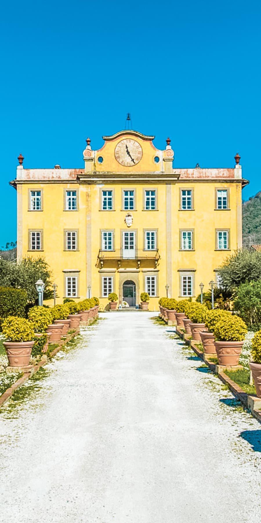 Historic Villa with Frescoes in Tuscany's San Giuliano Terme