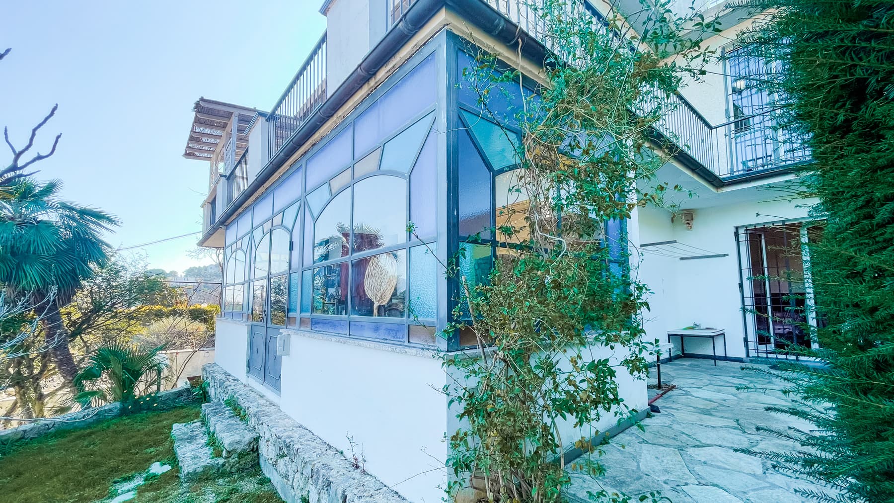 Big Image 23