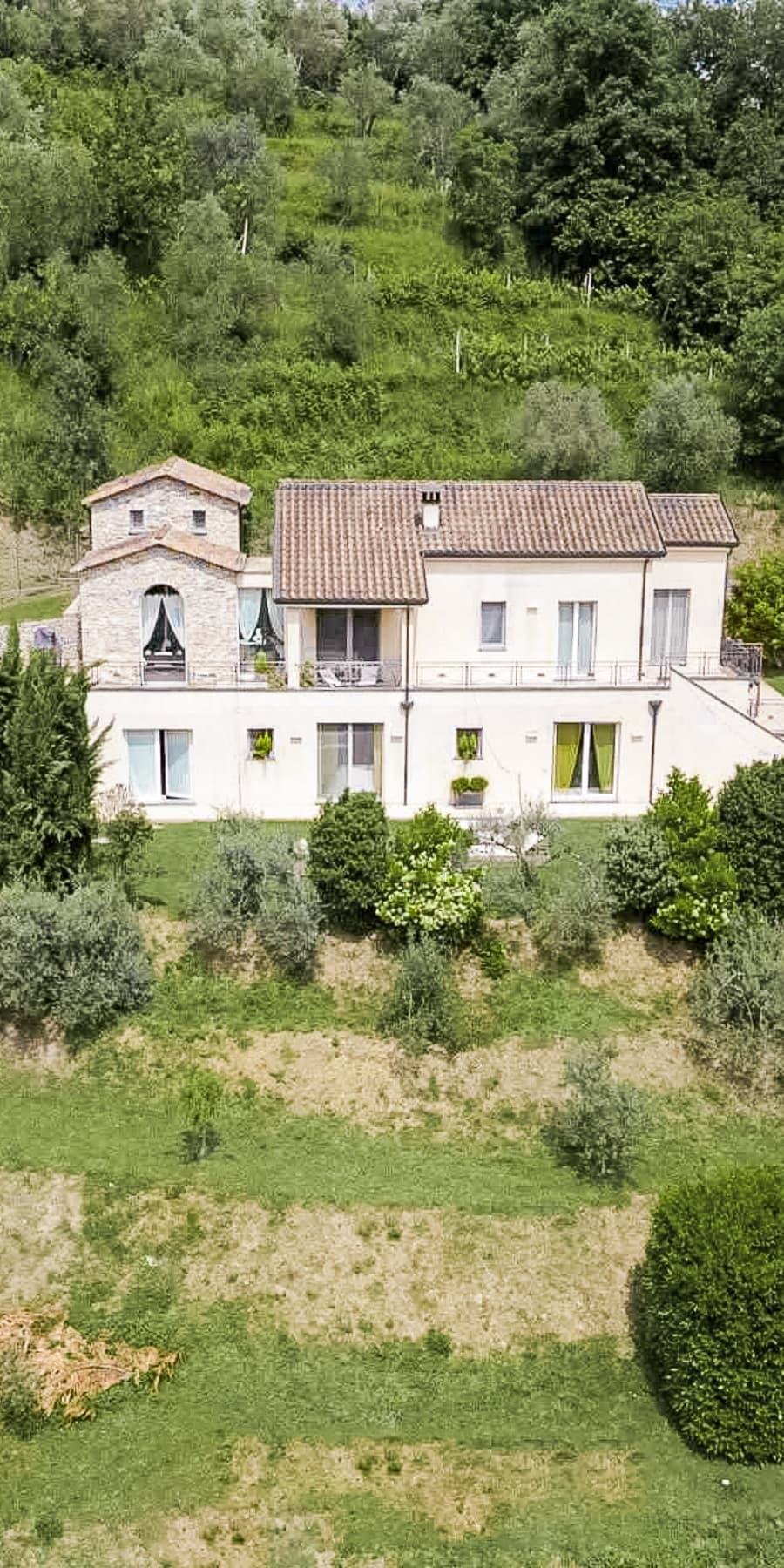 Elegant Villa in Vezzano Ligure, Liguria