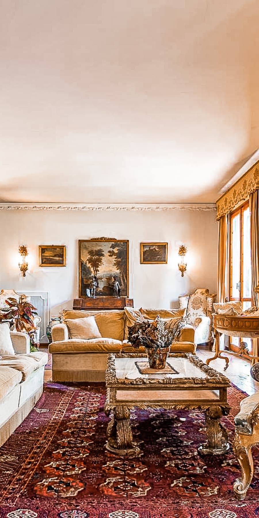 Spacious Townhouse in San Domenico, Florence, Tuscany