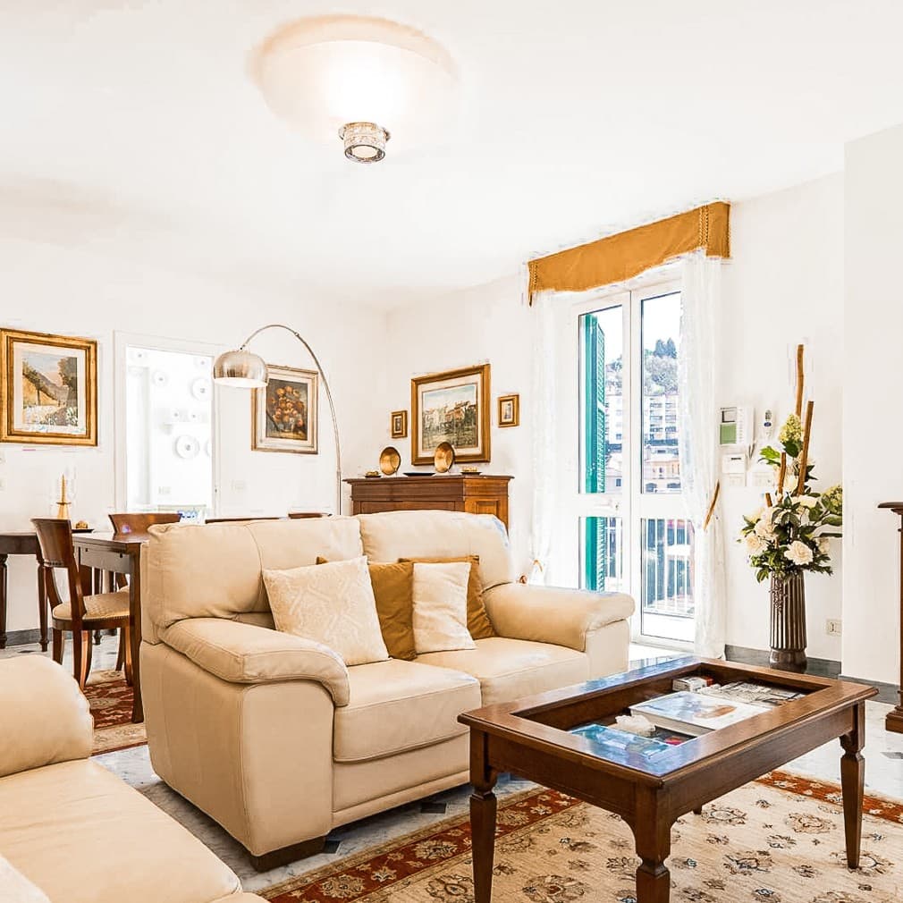 Villa vista mare a Zoagli, nel verde della riviera ligure
