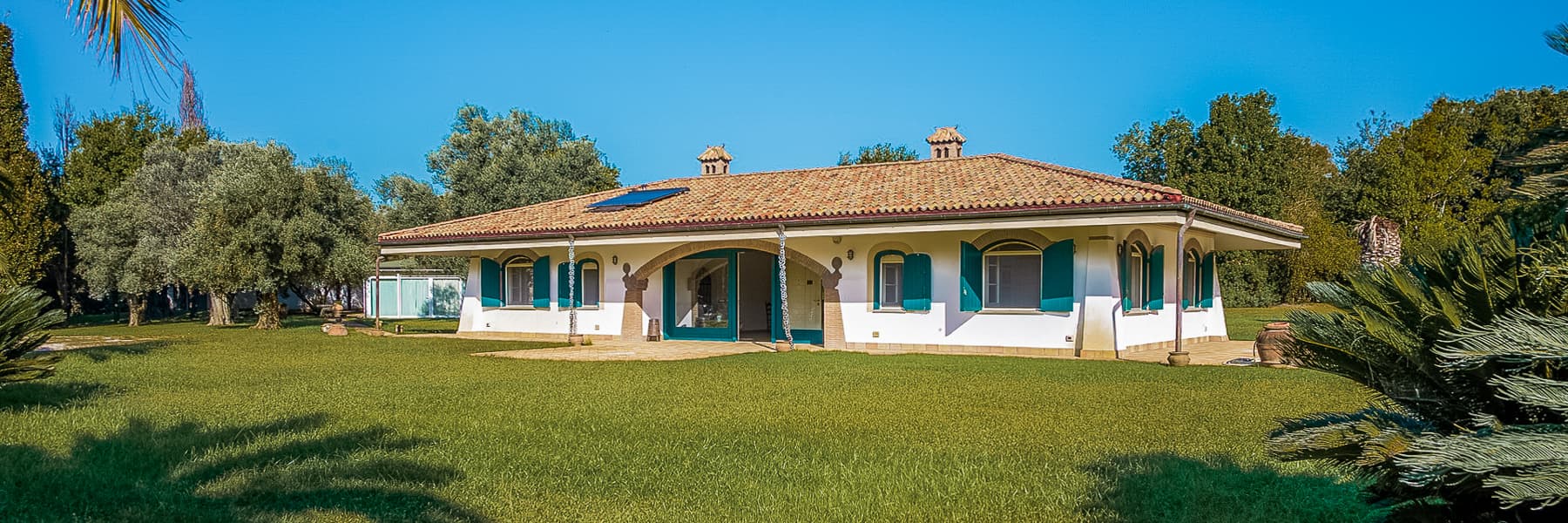 Spacious Villa in Latina, Lazio Near Circeo Park