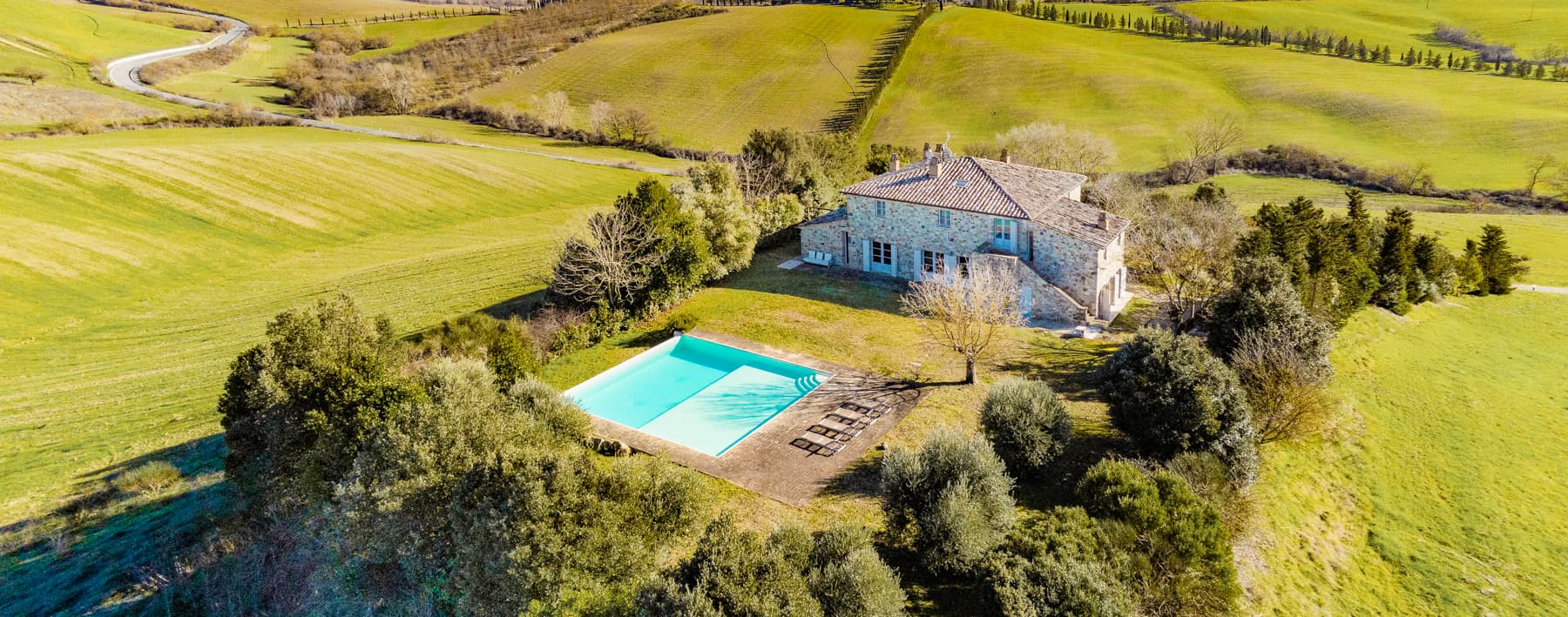 Rustic Country House with Pool in Tuscany's Countryside