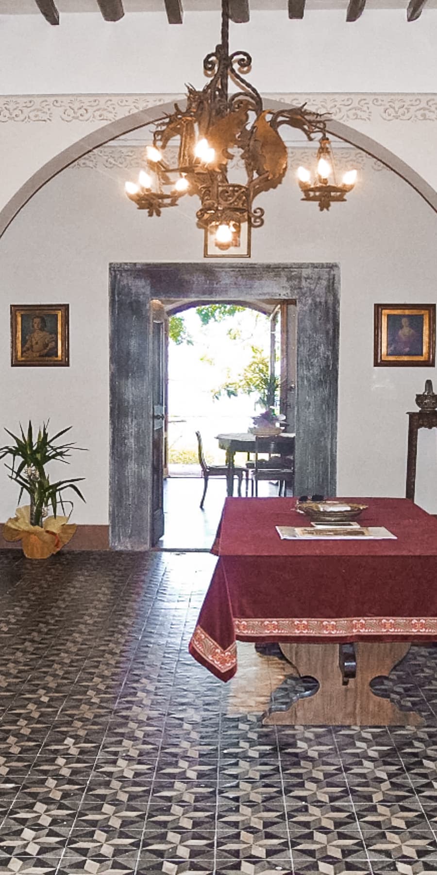 Palace in Montopoli in Val d'Arno, Tuscany Retreat
