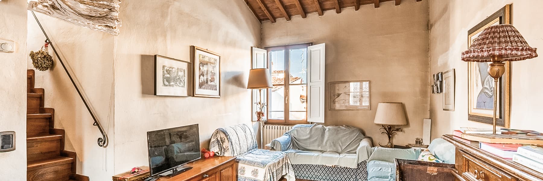 Florence Loft with Terrace Overlooking the Duomo