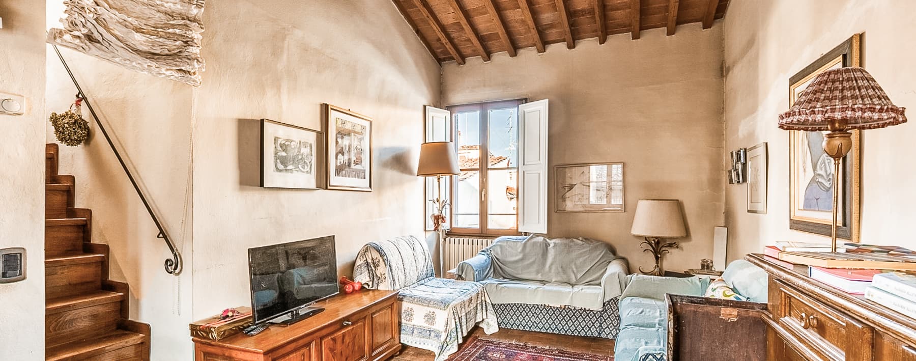 Florence Loft with Terrace Overlooking the Duomo