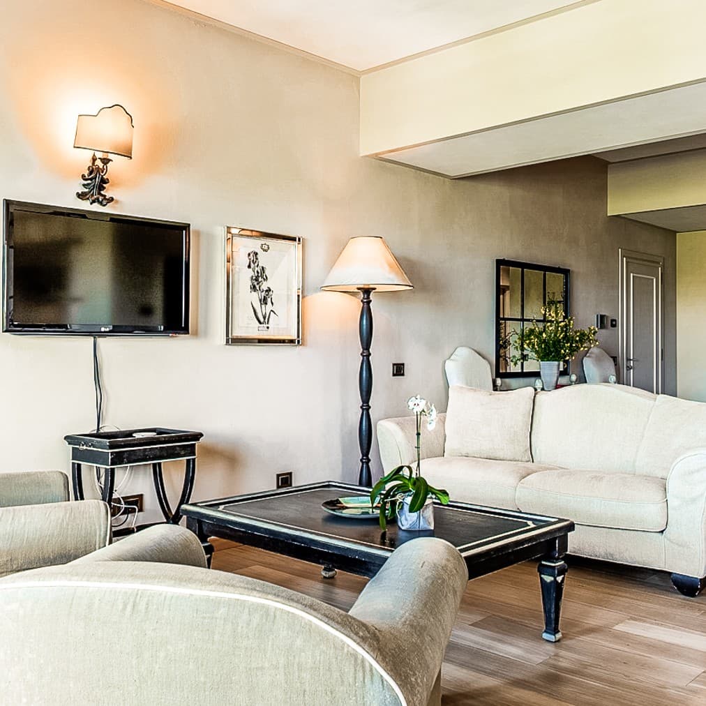 Renovated Apartment in Tuscany's San Casciano dei Bagni