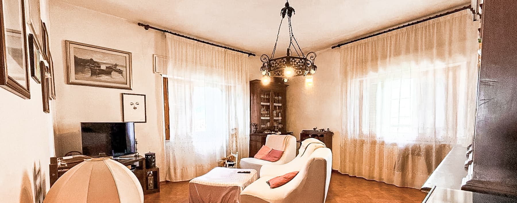 Charming Villa in Lastra a Signa, Tuscany, 318 Sq. mt.