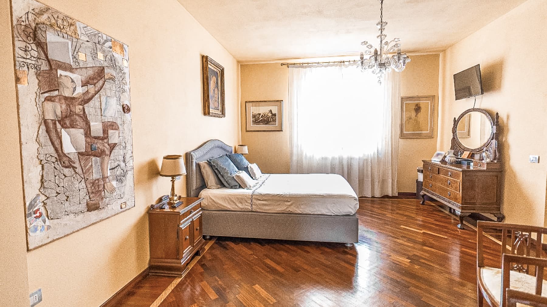 Big Image 14