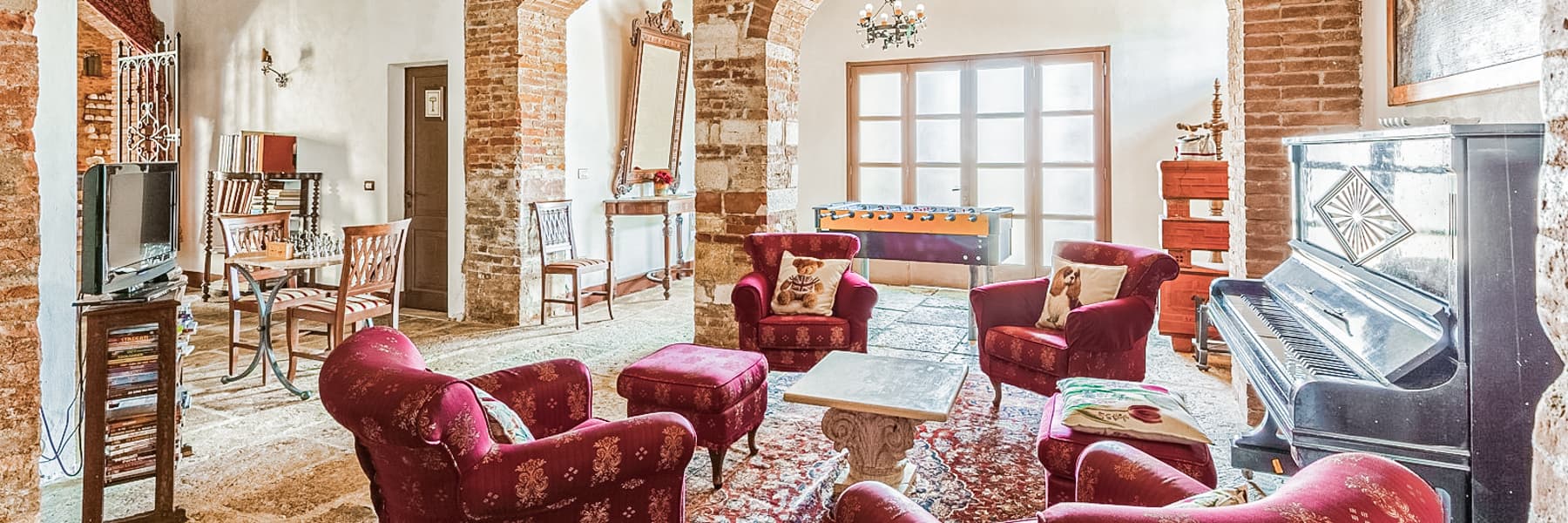 Elegant Villa in Trequanda, Heart of Tuscany