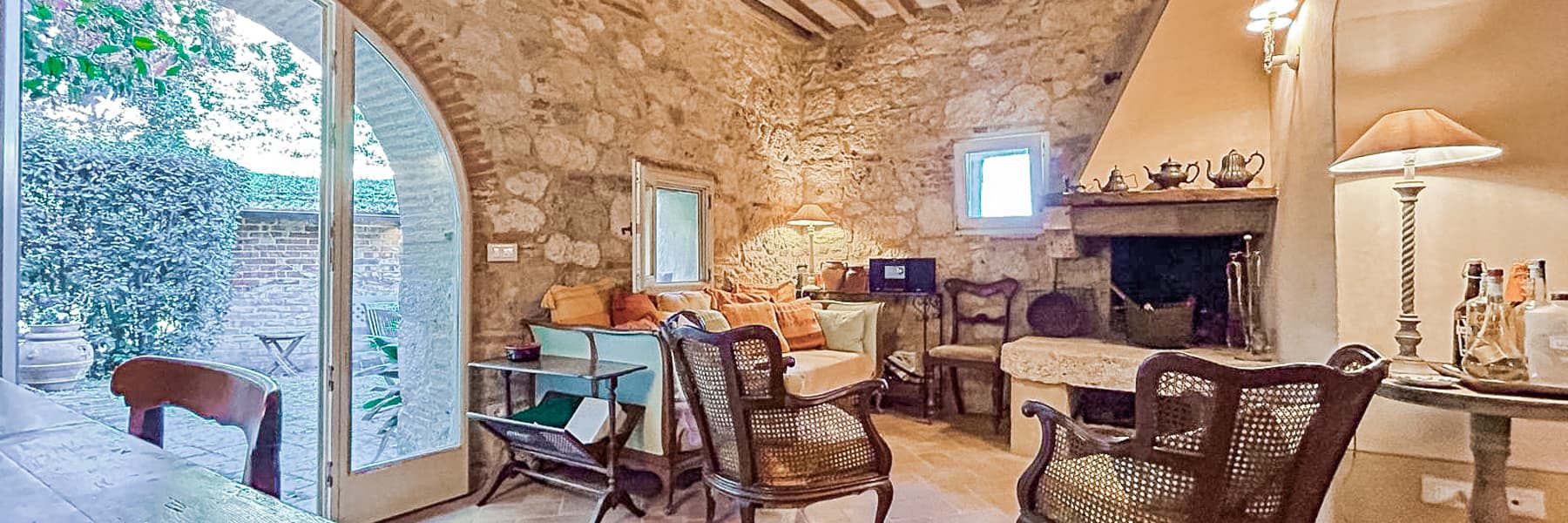 Elegant Apartment in Cetona with Garden, Tuscany