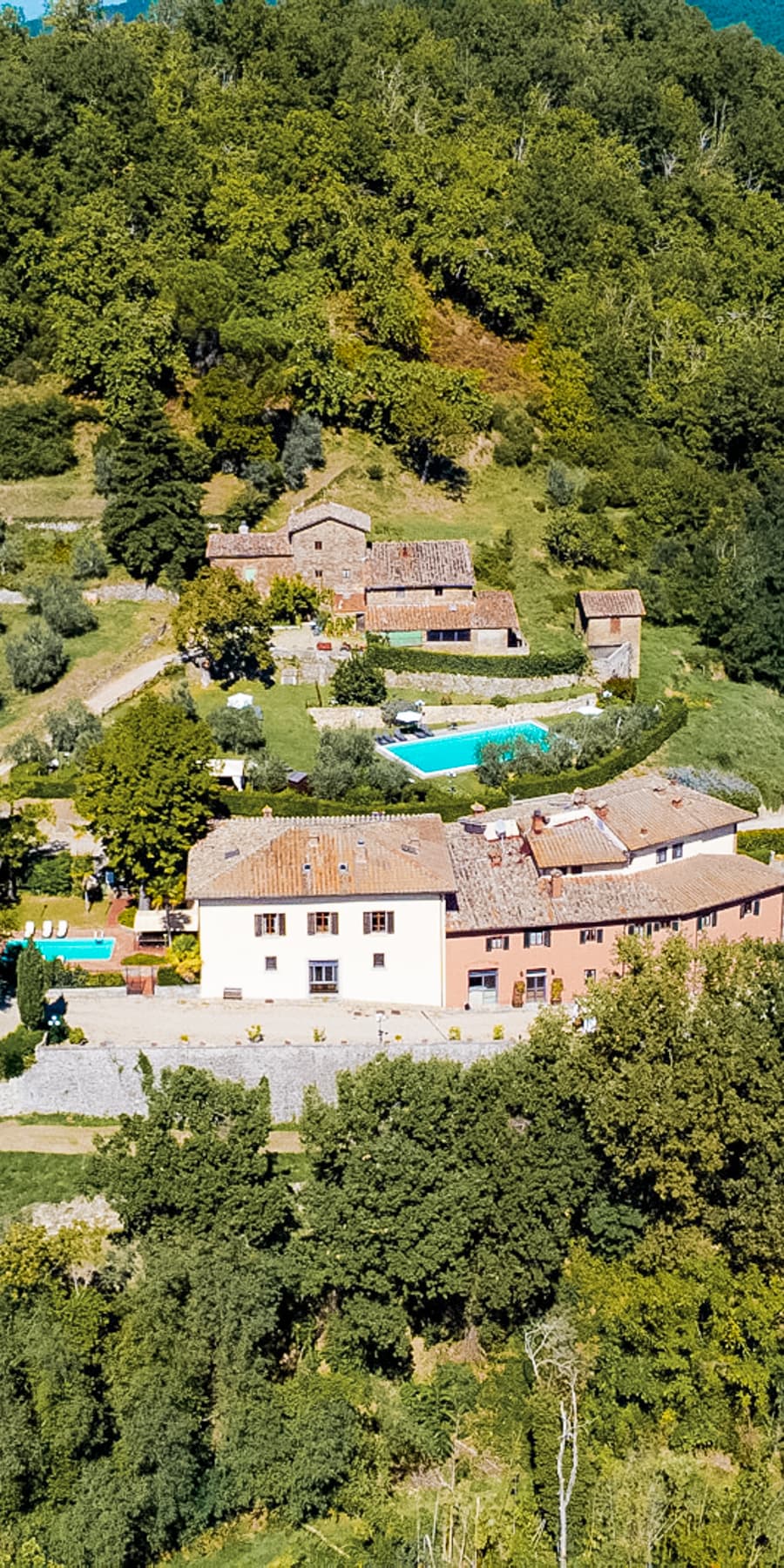 Villa in Chianti, Tuscany: Panoramic Views & Vineyards
