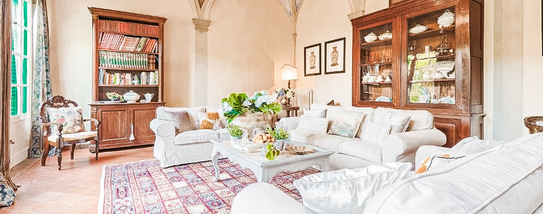Elegant Villa in Lucca's Picturesque Tuscany