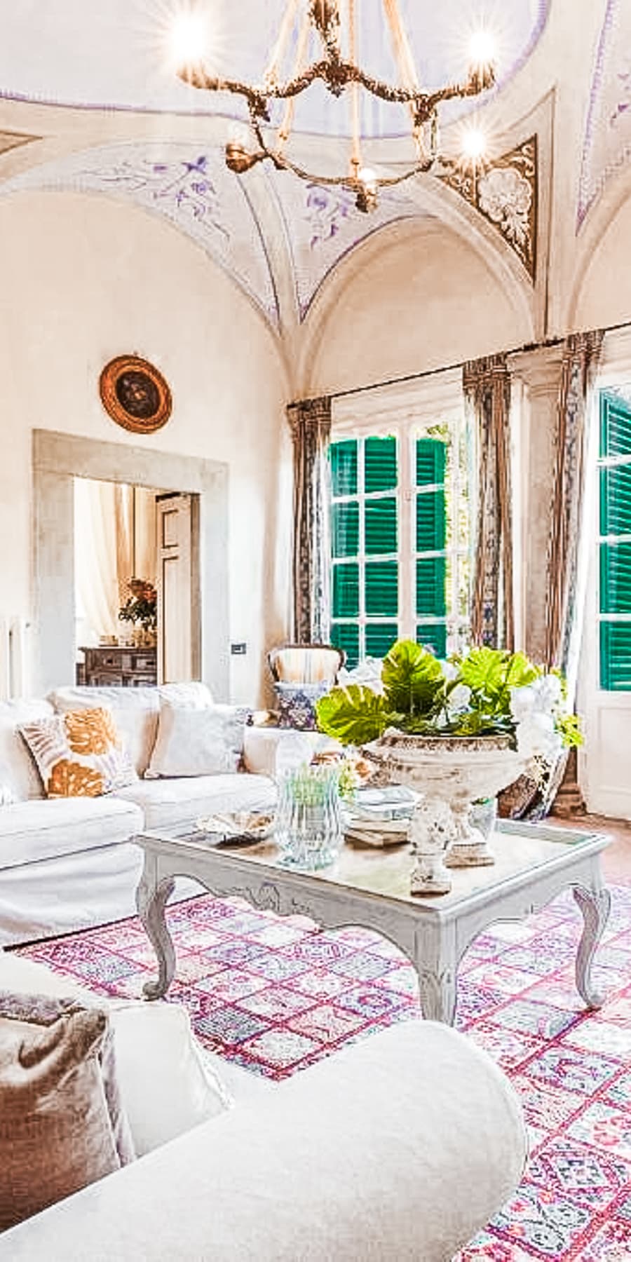 Elegant Villa in Lucca's Picturesque Tuscany