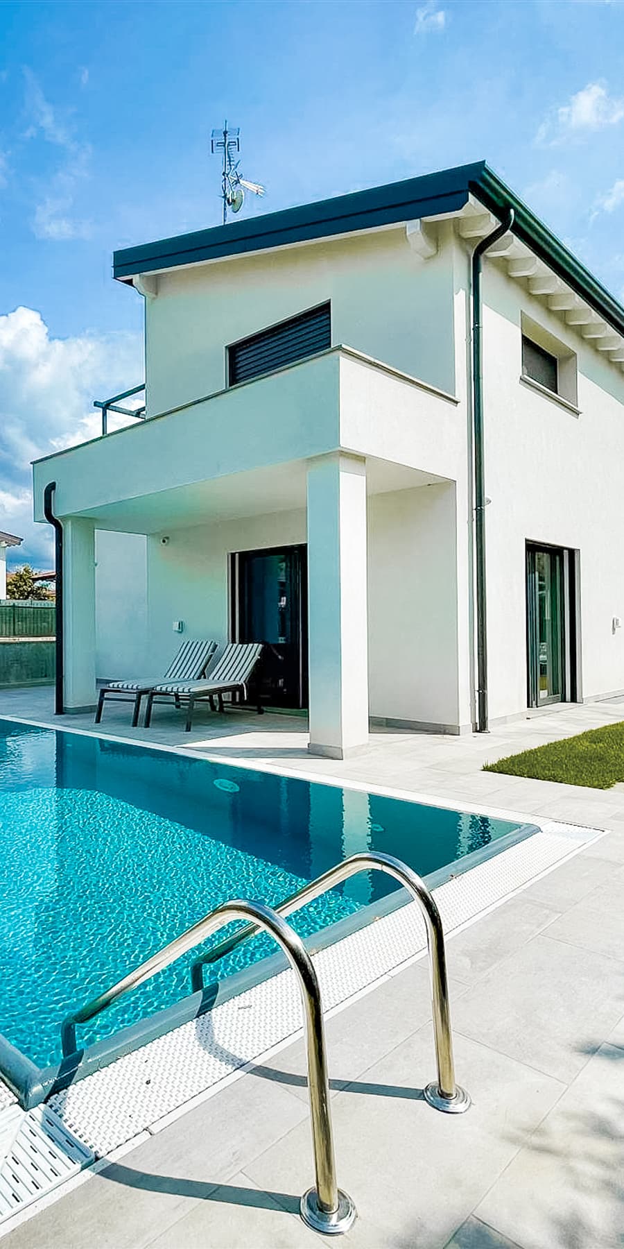 Elegant Villa with Pool in Lago di Garda, Lombardy