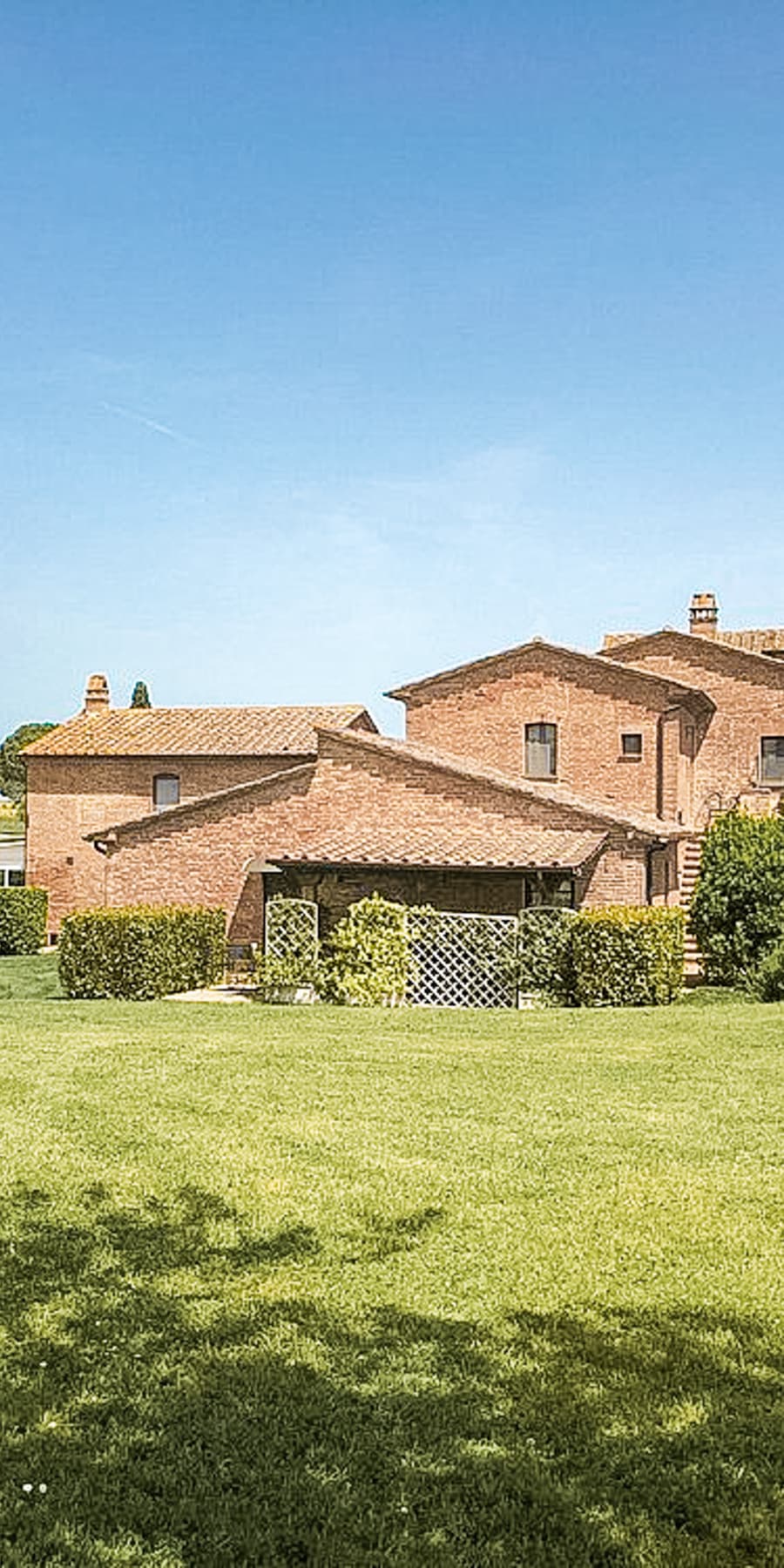 Hotel Retreat in Charming Castiglione del Lago, Umbria
